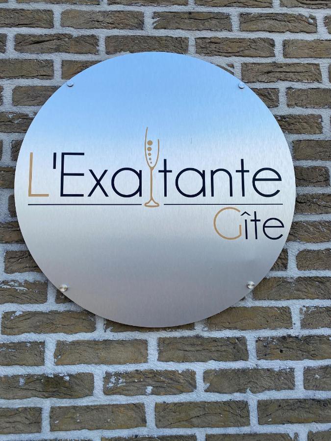 L Exaltante Villa Gesves Bagian luar foto